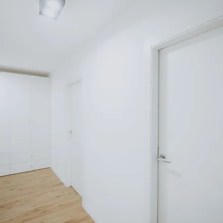 Ksiezy Mlyn Retreat With Parking Apartment