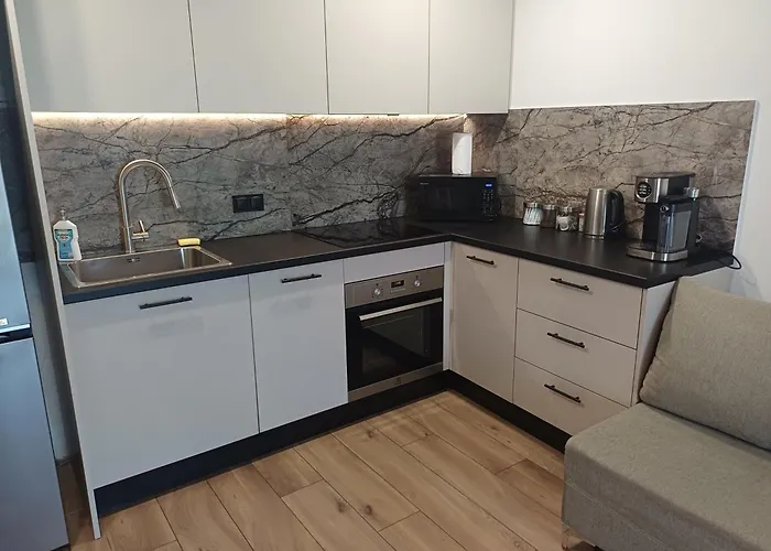 Ksiezy Mlyn Retreat Centrum Parking Apartment *